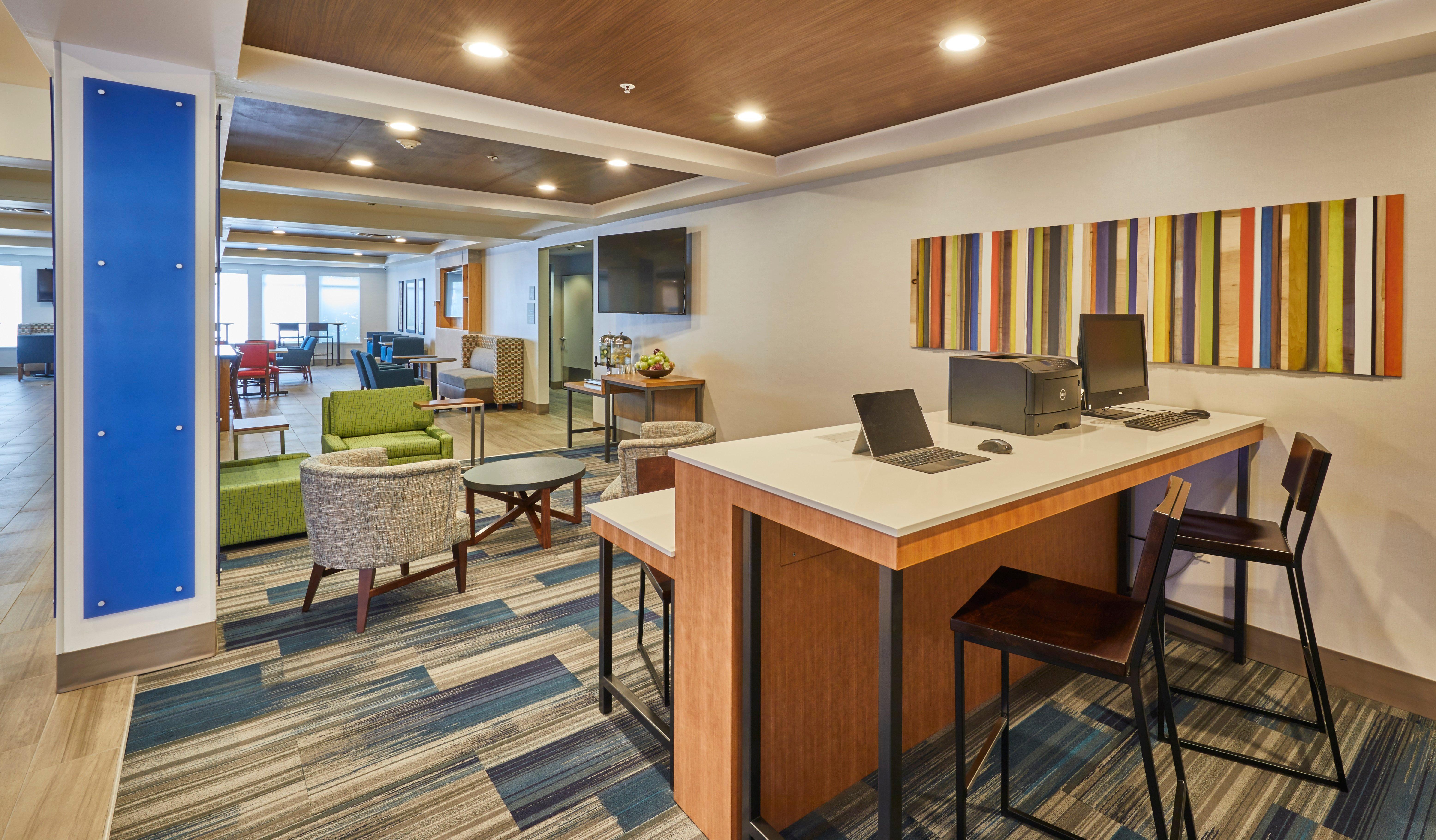 Holiday Inn Express Hotel & Suites Medford-Central Point By Ihg Bagian luar foto