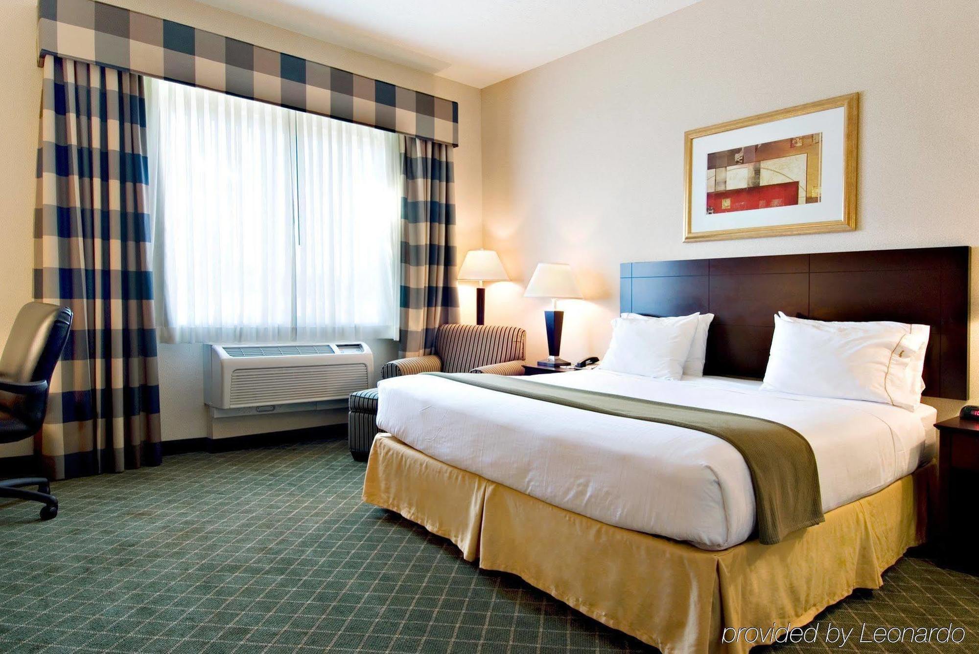 Holiday Inn Express Hotel & Suites Medford-Central Point By Ihg Ruang foto