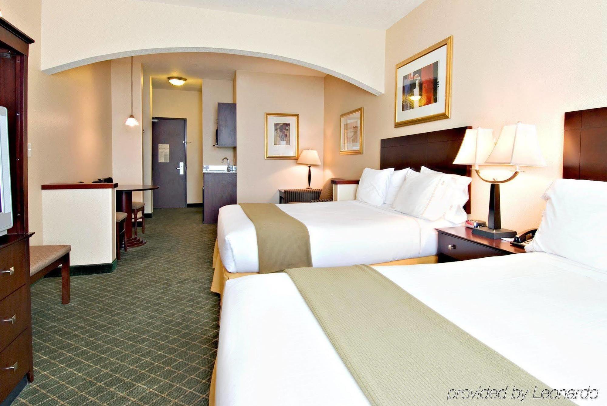 Holiday Inn Express Hotel & Suites Medford-Central Point By Ihg Bagian luar foto